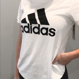 Adidas T-shirt